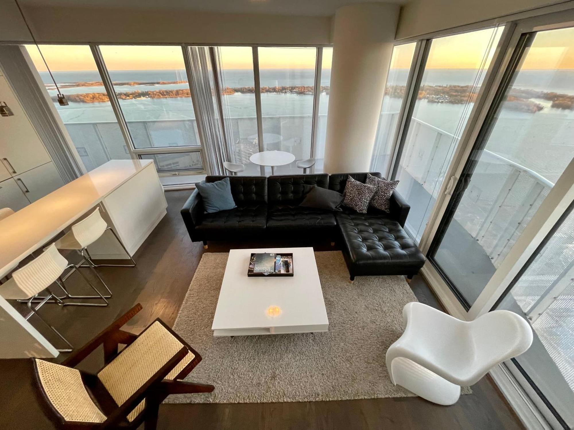 Presidential Suite Heart Of Downtown With Stunning View Toronto Eksteriør billede
