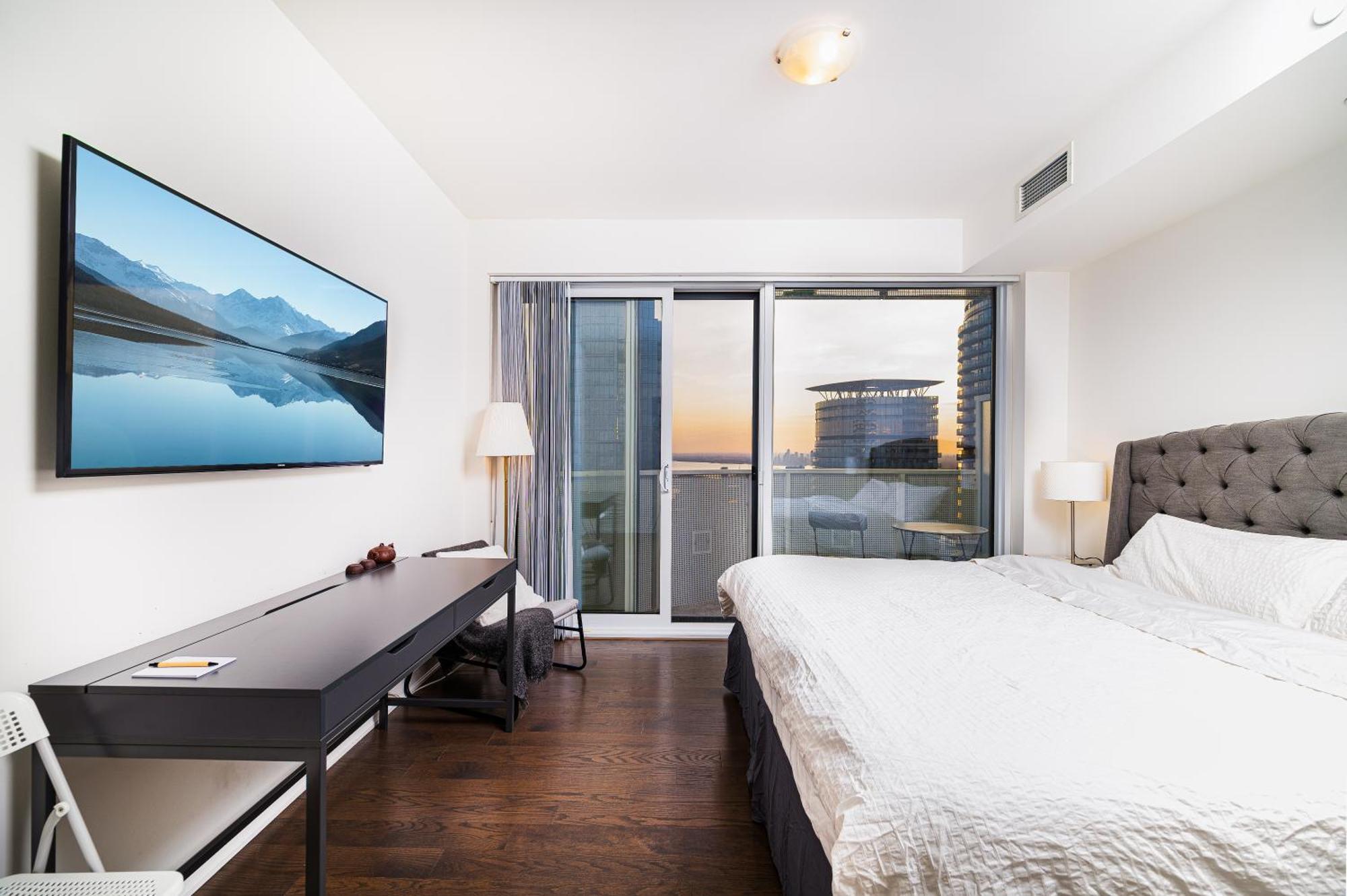 Presidential Suite Heart Of Downtown With Stunning View Toronto Eksteriør billede