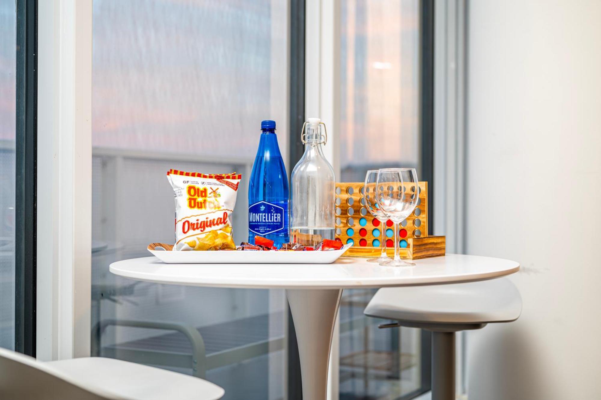 Presidential Suite Heart Of Downtown With Stunning View Toronto Eksteriør billede