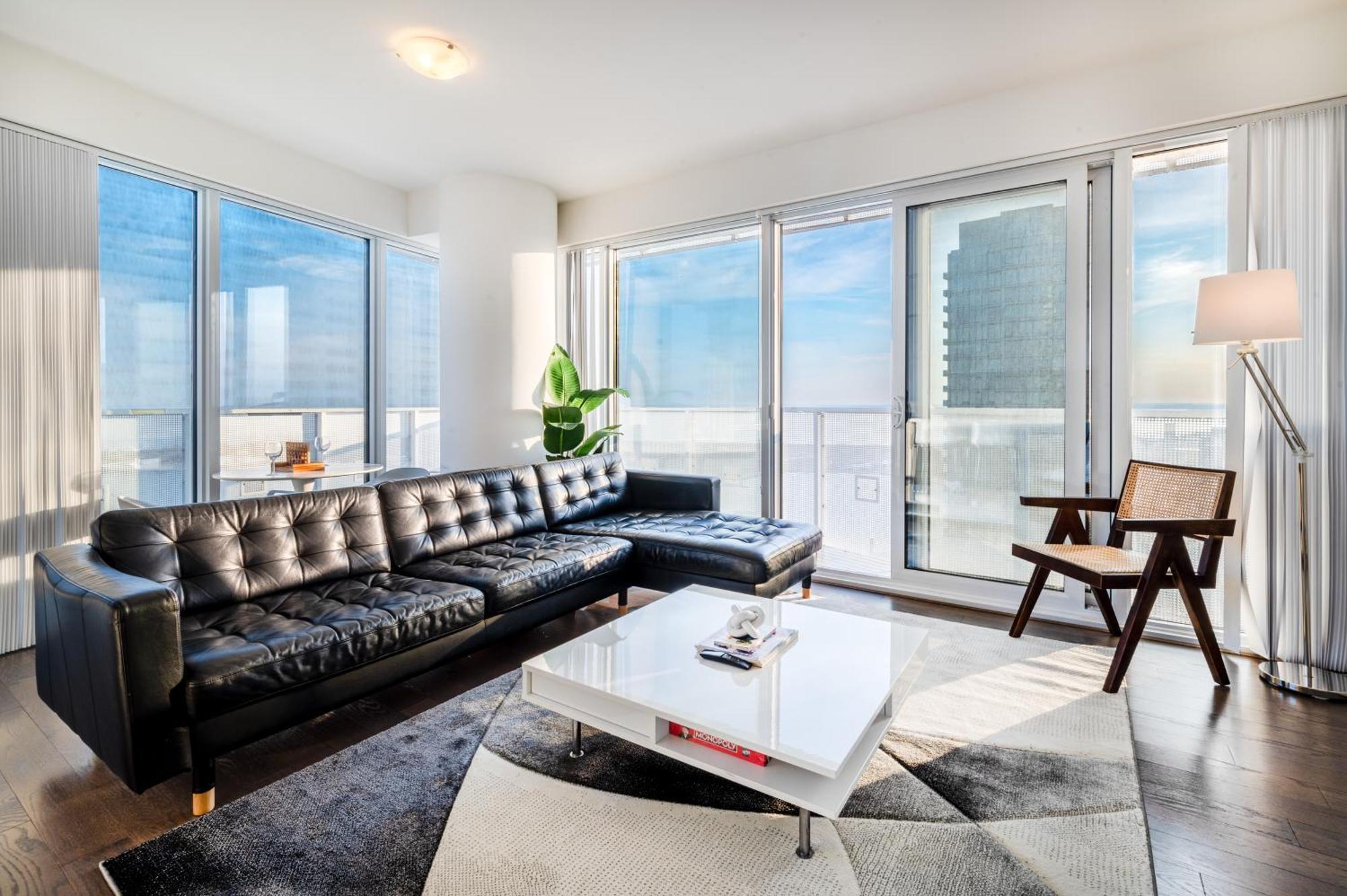 Presidential Suite Heart Of Downtown With Stunning View Toronto Eksteriør billede