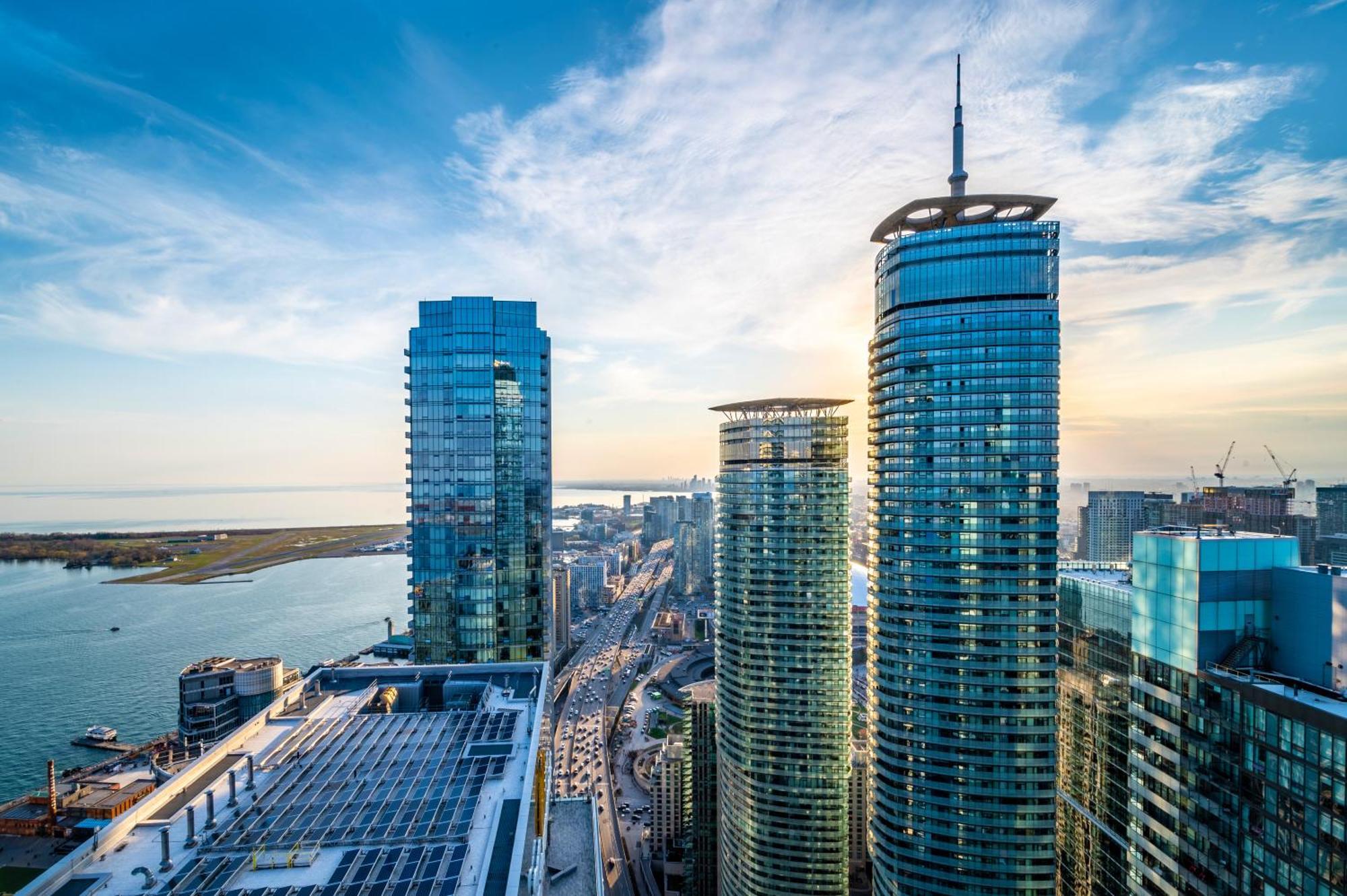 Presidential Suite Heart Of Downtown With Stunning View Toronto Eksteriør billede